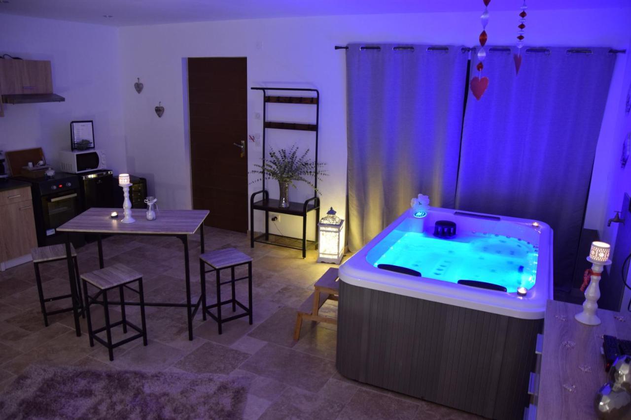 Gites Spa De Charme L Etoile Spa بيناك إي كازوناك المظهر الخارجي الصورة